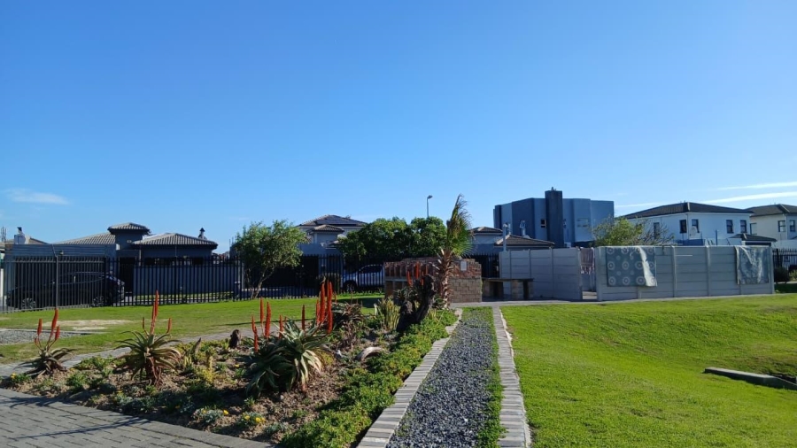 3 Bedroom Property for Sale in Parklands North Western Cape